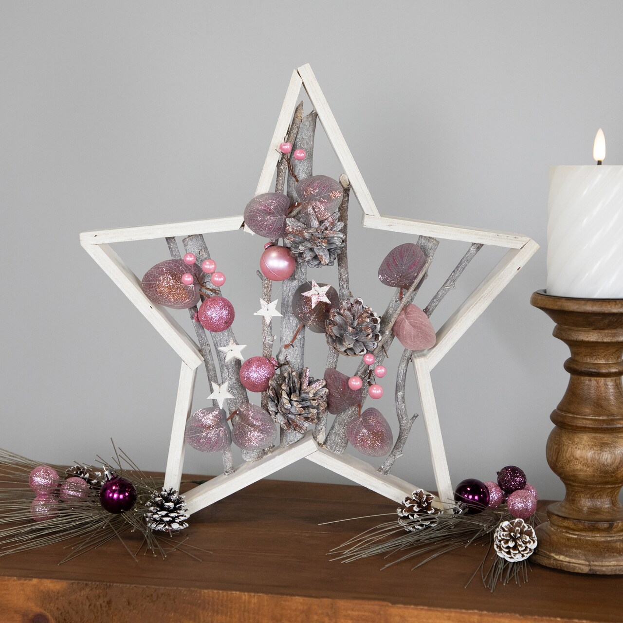 Northlight Ornaments and Pinecones Star-Shaped Birch Wood Christmas Decoration - 14.5"